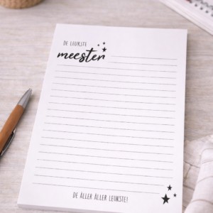Notitieblok met tekst 'De leukste meesten' en lijntjes voor het maken van een leuke lijst of boodschappenlijstje