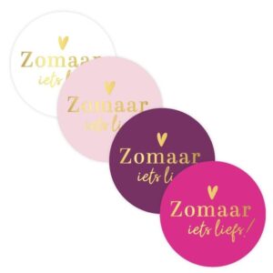 Vier kleurrijke ronde stickers met gouden tekst 'Zomaar iets liefs' en hartje, cadeauverpakking accessoire